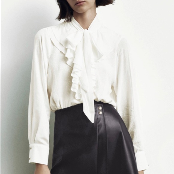 Zara Tops - NWT Zara Ruffled Blouse with Bow